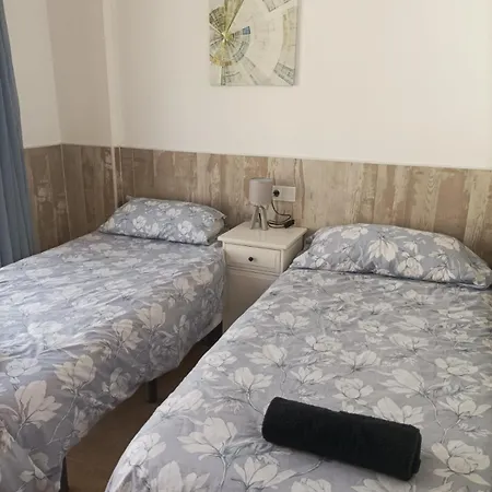 Con Piscina Y Terraza Con Vista Al Mar Apartment